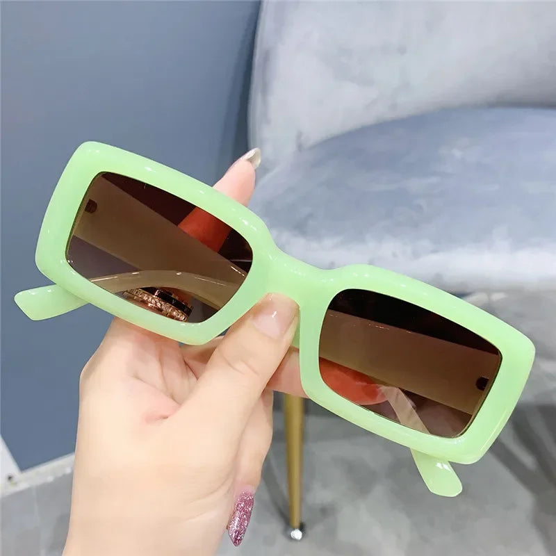 Retro Small Rectangle Sunglasses - Gradient Anti-Reflective UV400 Design